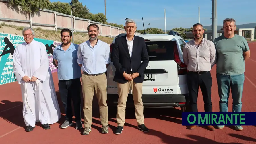 Grupo de Atletismo de Fátima tem nova viatura com apoio municipal Grupo de Atletismo de Fátima tem nova viatura com apoio municipal