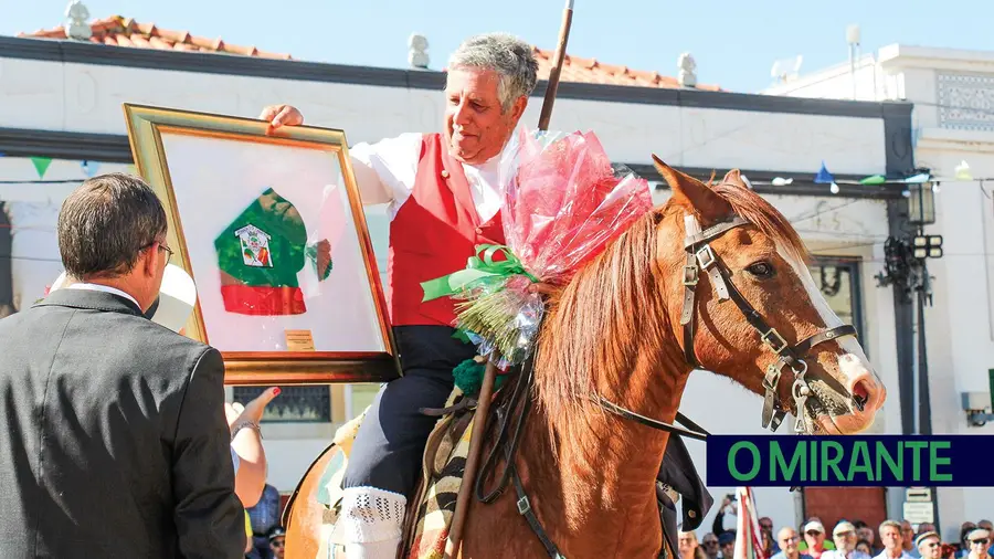Homenagem ao campino foi momento de emoção na Feira de Maio Homenagem ao campino foi momento de emoção na Feira de Maio