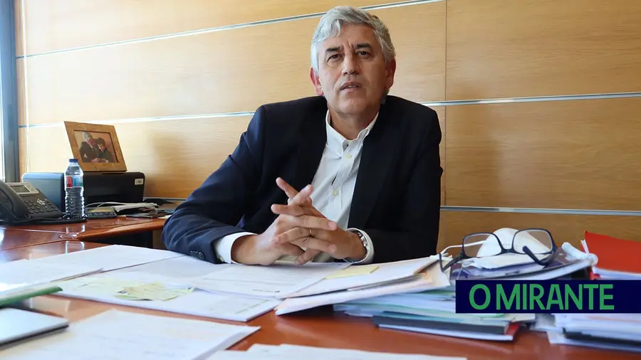 Luís Albuquerque candidata-se a terceiro mandato em Ourém