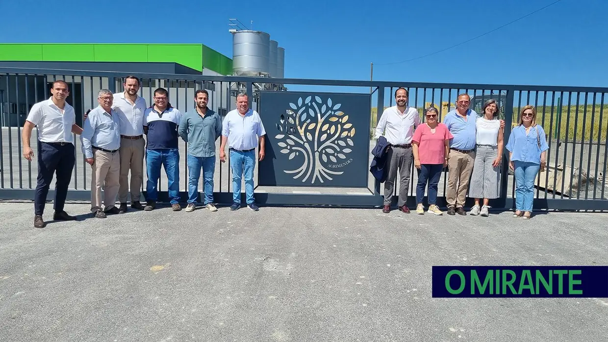 Presidente da Câmara de Santarém visitou novas instalações da empresa Agri-Mendes