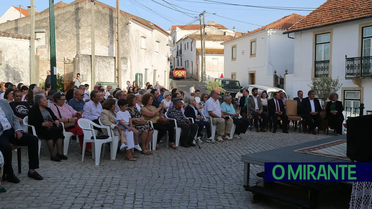 Homenagem a Palmira Bastos junta população e família em Aldeia Gavinha