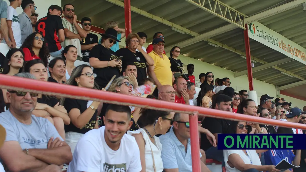 Ferreira do Zêzere conquista Taça do Ribatejo e faz a dobradinha no futebol distrital