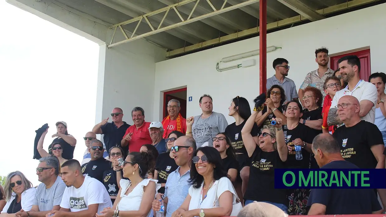 Ferreira do Zêzere conquista Taça do Ribatejo e faz a dobradinha no futebol distrital