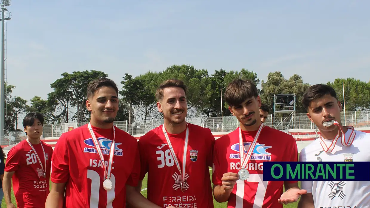 Ferreira do Zêzere conquista Taça do Ribatejo e faz a dobradinha no futebol distrital