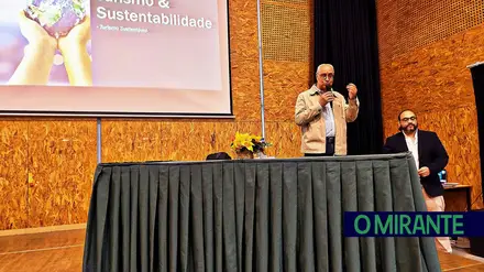 Palestra sobre turismo sustentável reuniu alunos em Tomar