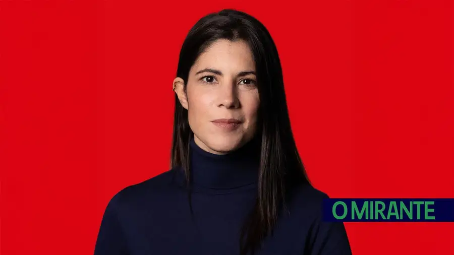 Mais de 100 militantes do BE de Santarém abandonam partido com fortes críticas à liderança de Mortágua Mais de 100 militantes do BE de Santarém abandonam partido com fortes críticas à liderança de Mortágua