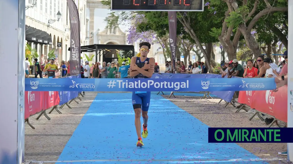 Maria Tomé e João Nuno Batista são campeões nacionais de triatlo em elites