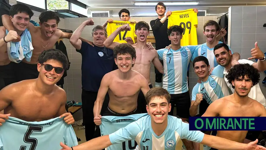 Juniores do Vitória de Santarém fazem história e estão na final four da Taça Nacional de futsal Juniores do Vitória de Santarém fazem história e estão na final four da Taça Nacional de futsal