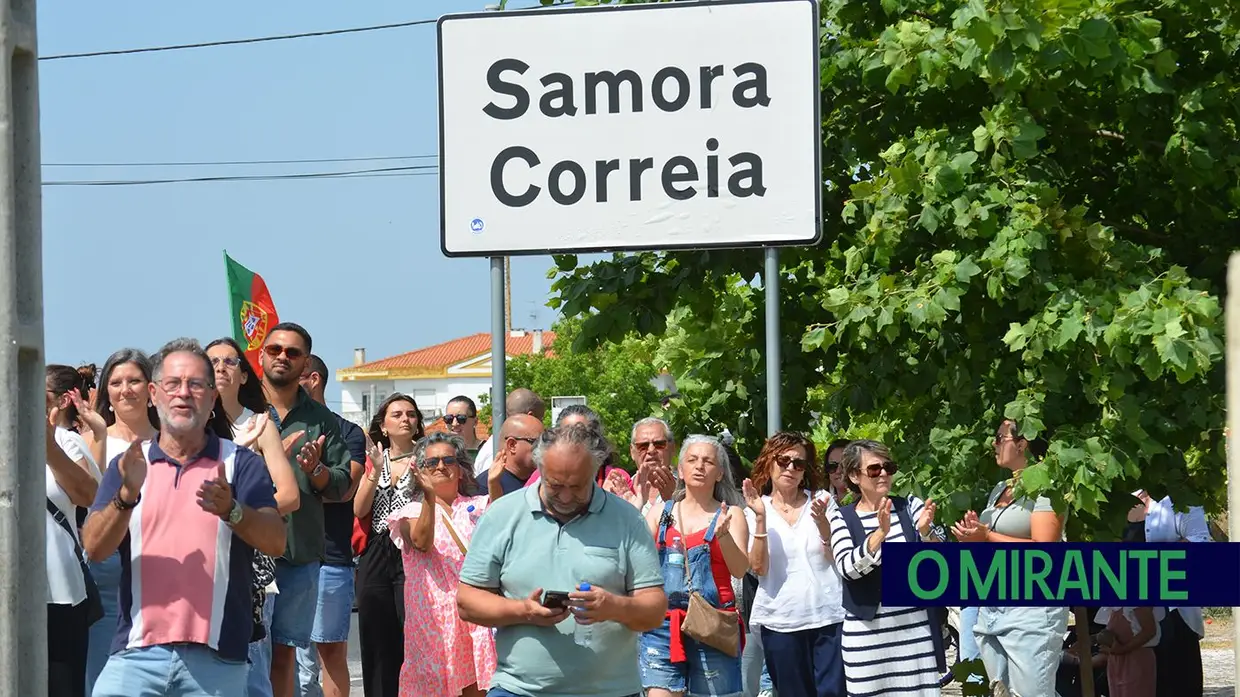 Manifestação em Samora Correia contra eventual mesquita junta duas centenas de pessoas