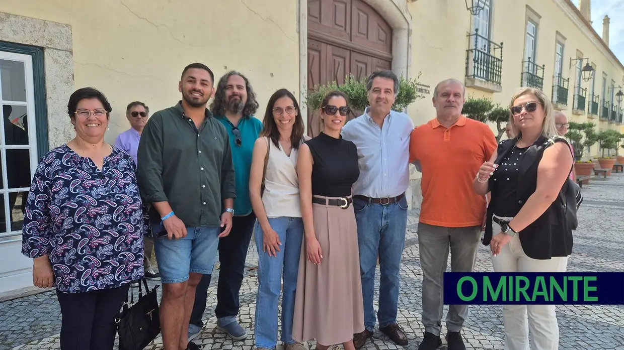 Manifestação em Samora Correia contra eventual mesquita junta duas centenas de pessoas