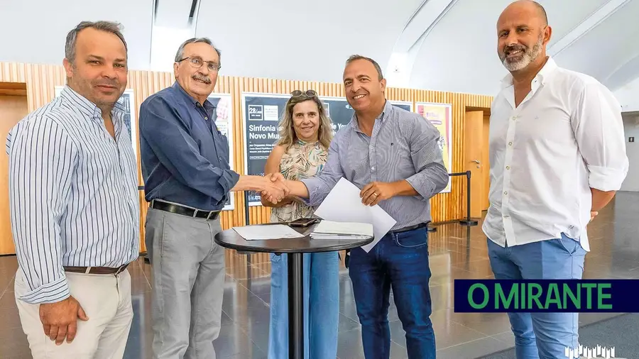 Largo do Teatro Virgínia e zona envolvente com requalificação profunda