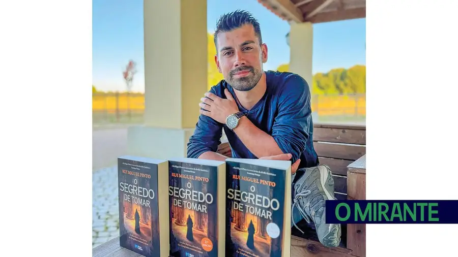 Rui Miguel Pinto: um jovem escritor no topo de vendas das livrarias portuguesas Rui Miguel Pinto: um jovem escritor no topo de vendas das livrarias portuguesas