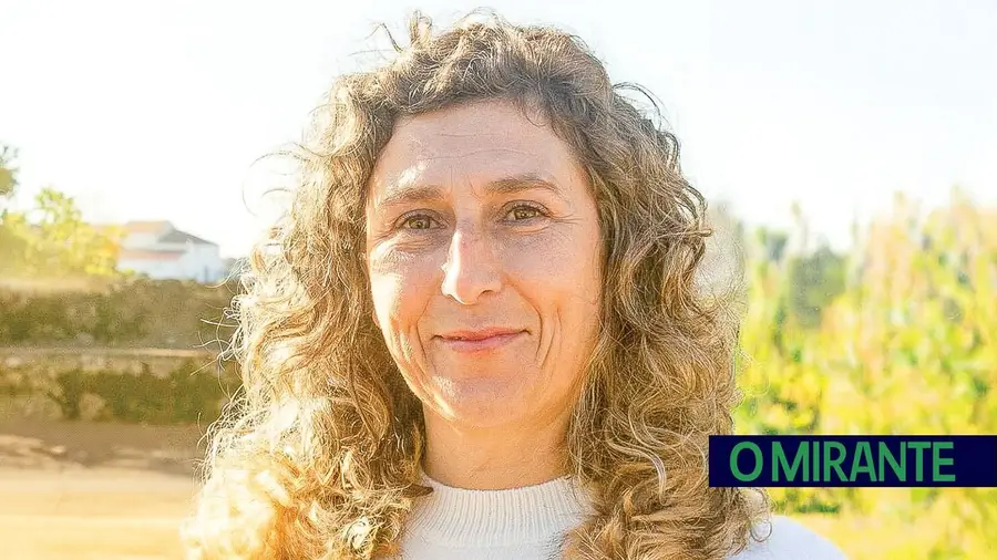 Fabrícia Pereira lidera lista da CDU à União de Freguesias da Cidade de Santarém Fabrícia Pereira lidera lista da CDU à União de Freguesias da Cidade de Santarém