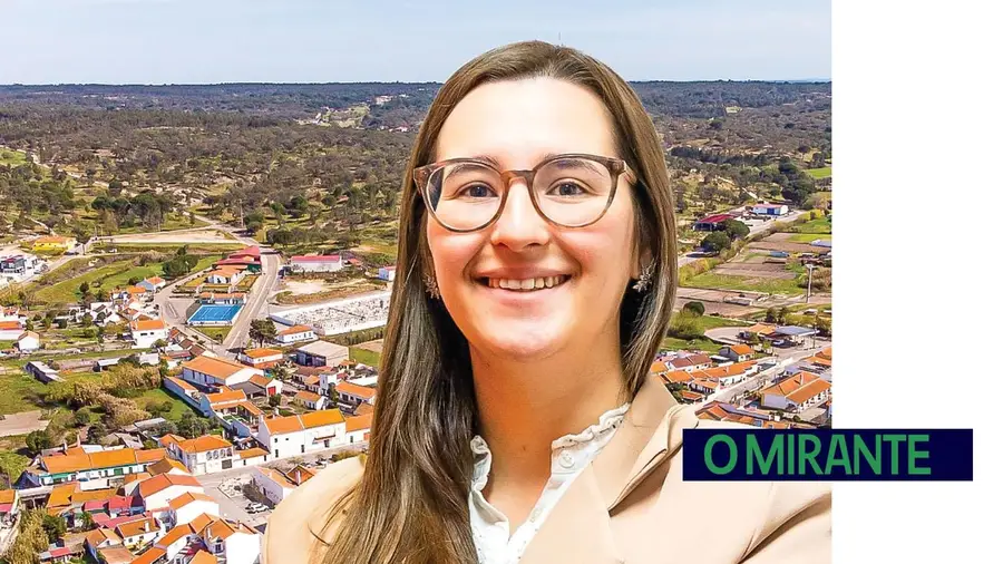 Regina Costa é candidata pelo PSD à freguesia da Lamarosa Regina Costa é candidata pelo PSD à freguesia da Lamarosa