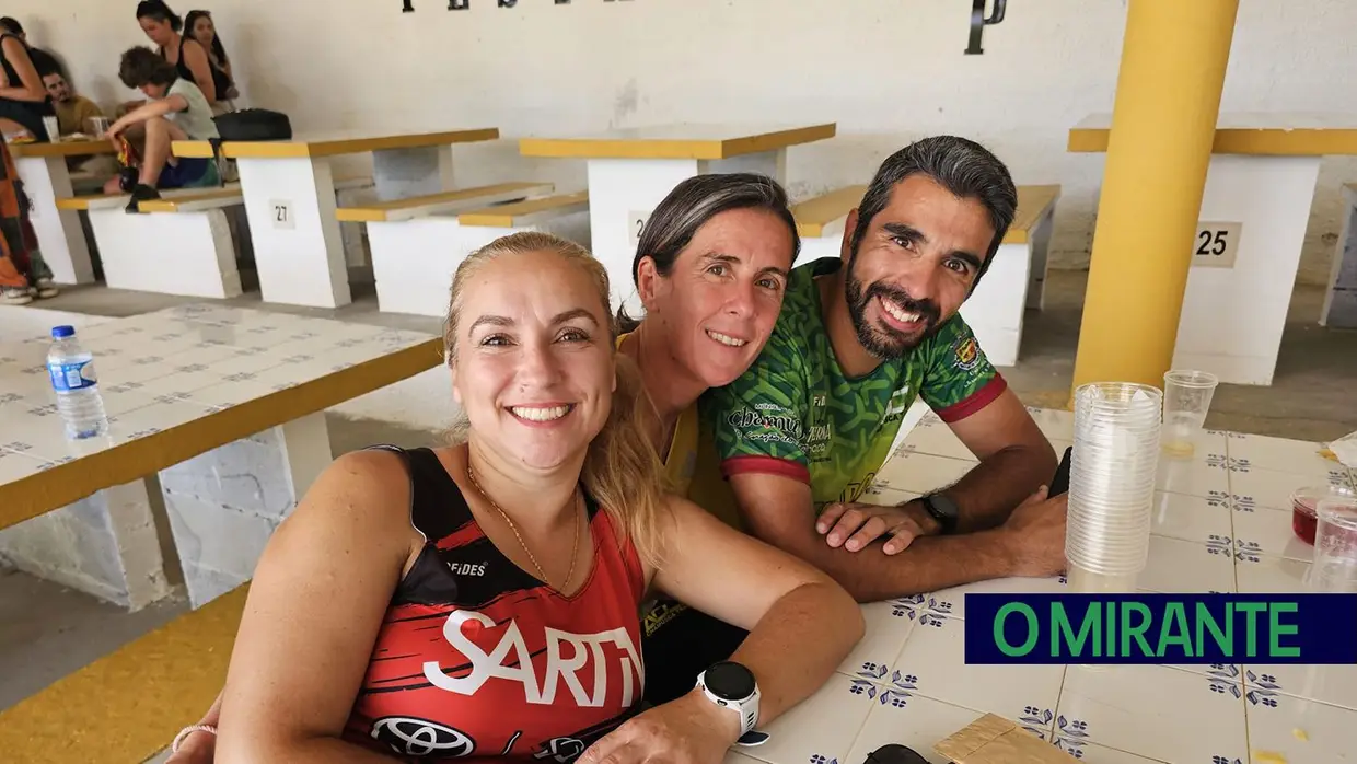150 pessoas foram conhecer os trilhos da Póvoa da Isenta