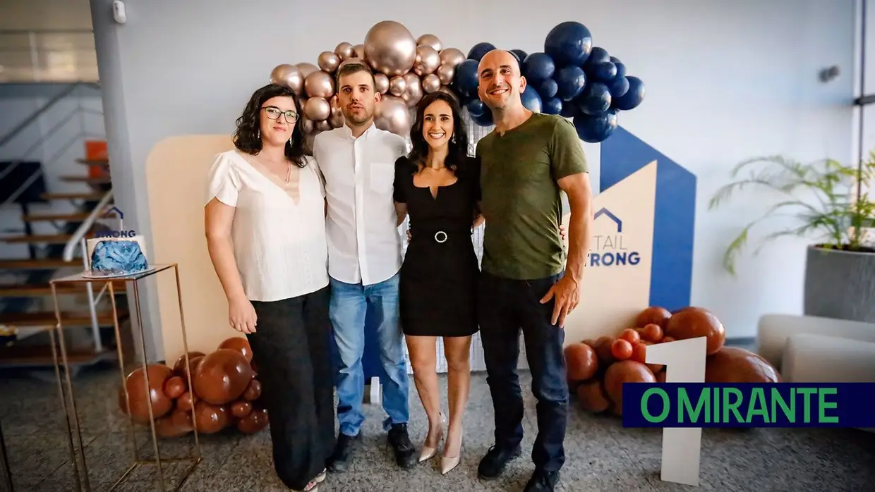 DetailStrong - Remodelações & Mármore comemorou primeiro aniversário