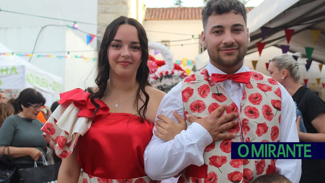 Festas de Santo António em Torres Novas fazem-se com muita cor, animação e boa comida