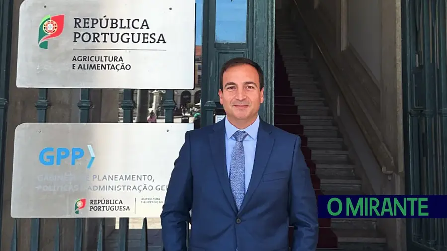 PSD candidata Ricardo Oliveira à Junta de Freguesia de Santo Estêvão PSD candidata Ricardo Oliveira à Junta de Freguesia de Santo Estêvão