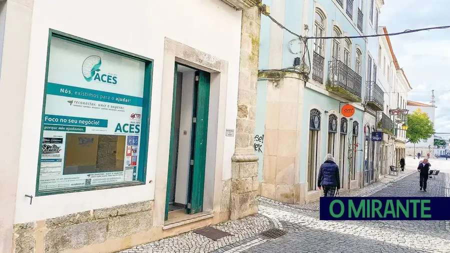 Associação Comercial de Santarém procura resolver crise directiva Associação Comercial de Santarém procura resolver crise directiva