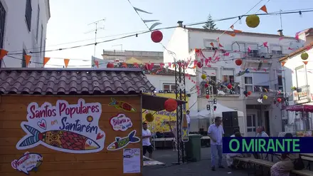 Festa dos Santos Populares condiciona trânsito no centro histórico de Santarém