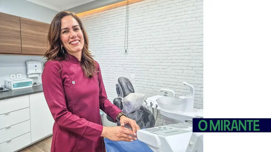 “Não acredito que os robôs substituam os dentistas, mas quem não se adaptar fica para trás” “Não acredito que os robôs substituam os dentistas, mas quem não se adaptar fica para trás”
