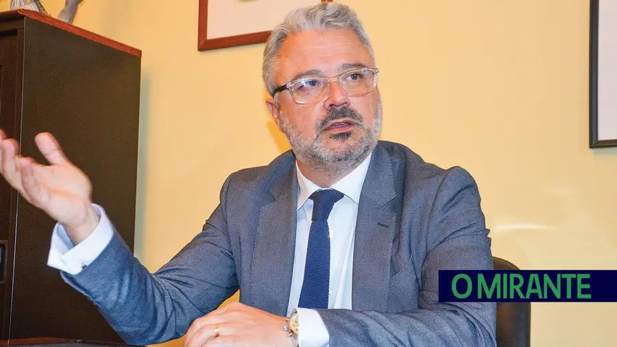 Arruda dos Vinhos quer novo autocarro para servir a comunidade e as associações Arruda dos Vinhos quer novo autocarro para servir a comunidade e as associações