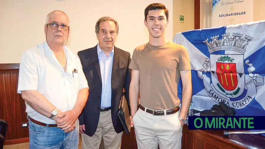 António José Ganhão diz que fez mais obra em Samora Correia para corrigir assimetrias face a Benavente António José Ganhão diz que fez mais obra em Samora Correia para corrigir assimetrias face a Benavente
