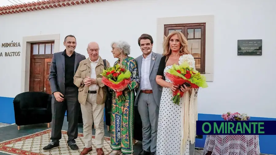 Casa natal de Palmira Bastos reabre em Aldeia Gavinha nos 150 anos da actriz Casa natal de Palmira Bastos reabre em Aldeia Gavinha nos 150 anos da actriz