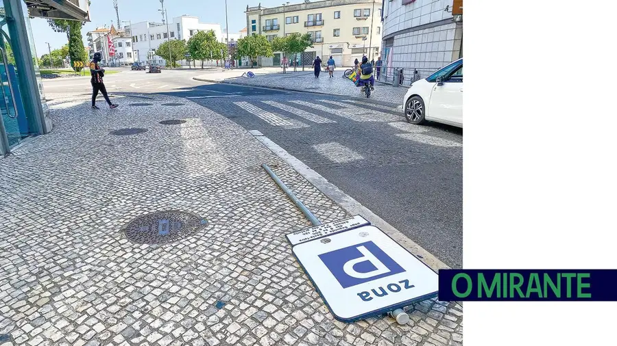 Vandalismo causa estragos no centro de Santarém Vandalismo causa estragos no centro de Santarém