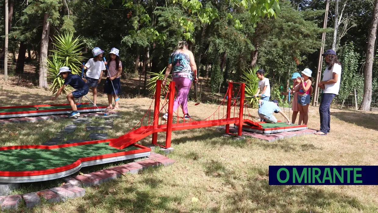Parque de lazer da Póvoa da Isenta já tem campo de minigolfe