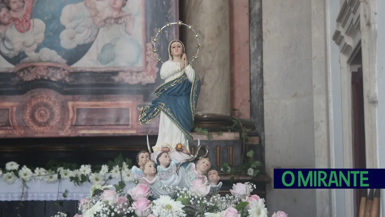 Romaria a Nossa Senhora de Alcamé reuniu fiéis com igreja renovada