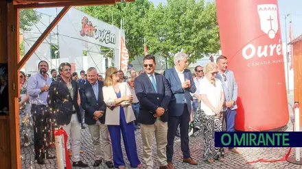 Inauguração fria em dia quente Inauguração fria em dia quente
