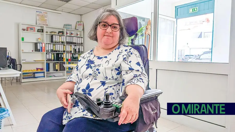 “Sou obrigada a ir trabalhar todos os dias de táxi pago para trabalhar e poder sair de casa”