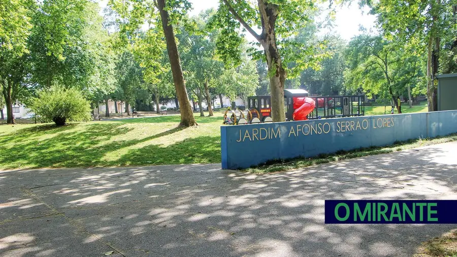 Munícipes criticam falta de manutenção do Jardim Afonso Serrão Lopes no Entroncamento