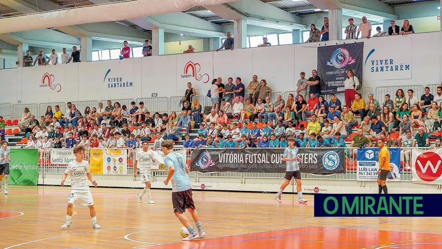 Mais de um milhar de atletas competiu no Vitória Futsal Cup Masters