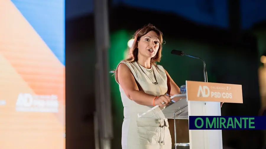 Sónia Ferreira diz que é preciso coragem para mudar o concelho de Benavente Sónia Ferreira diz que é preciso coragem para mudar o concelho de Benavente