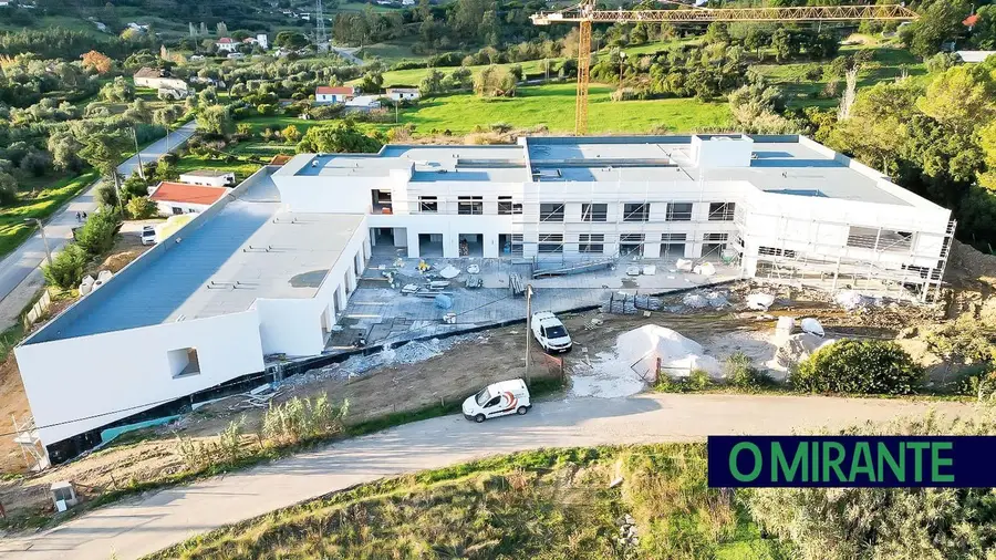 Cerci de Azambuja vai receber apoio municipal de 350 mil euros para obra do complexo de saúde Cerci de Azambuja vai receber apoio municipal de 350 mil euros para obra do complexo de saúde
