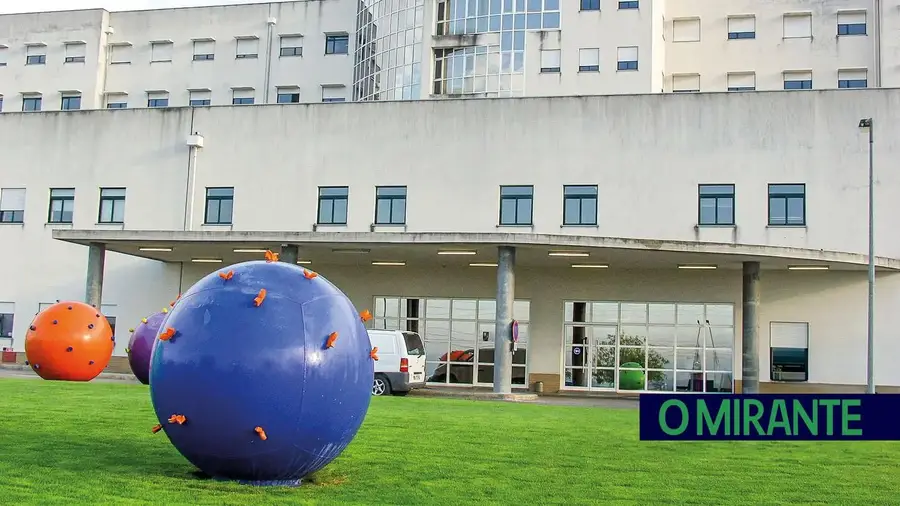 Fachadas do Hospital de Torres Novas estão finalmente a ser reabilitadas Fachadas do Hospital de Torres Novas estão finalmente a ser reabilitadas