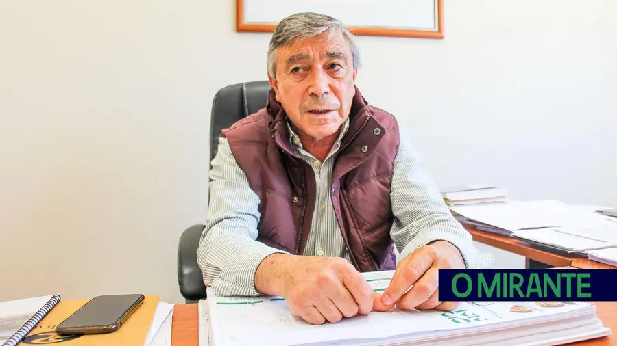 Aveiras de Cima teme bloqueio ao desenvolvimento por causa de linha de muito alta tensão Aveiras de Cima teme bloqueio ao desenvolvimento por causa de linha de muito alta tensão
