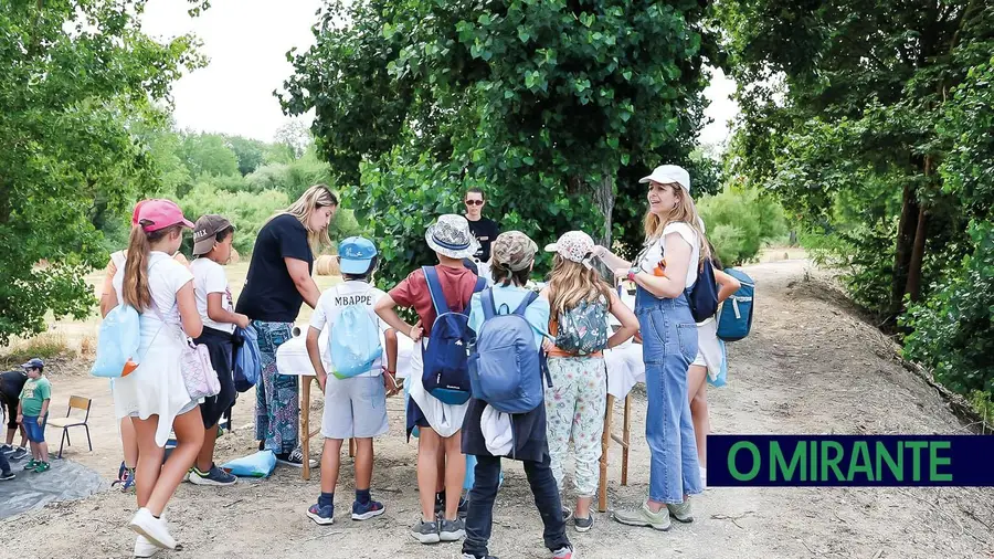 Crianças e idosos aprendem juntos a proteger o meio-ambiente em Azambuja Crianças e idosos aprendem juntos a proteger o meio-ambiente em Azambuja