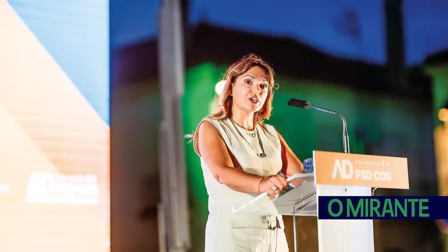 Sónia Ferreira diz que é preciso coragem para mudar o concelho de Benavente Sónia Ferreira diz que é preciso coragem para mudar o concelho de Benavente
