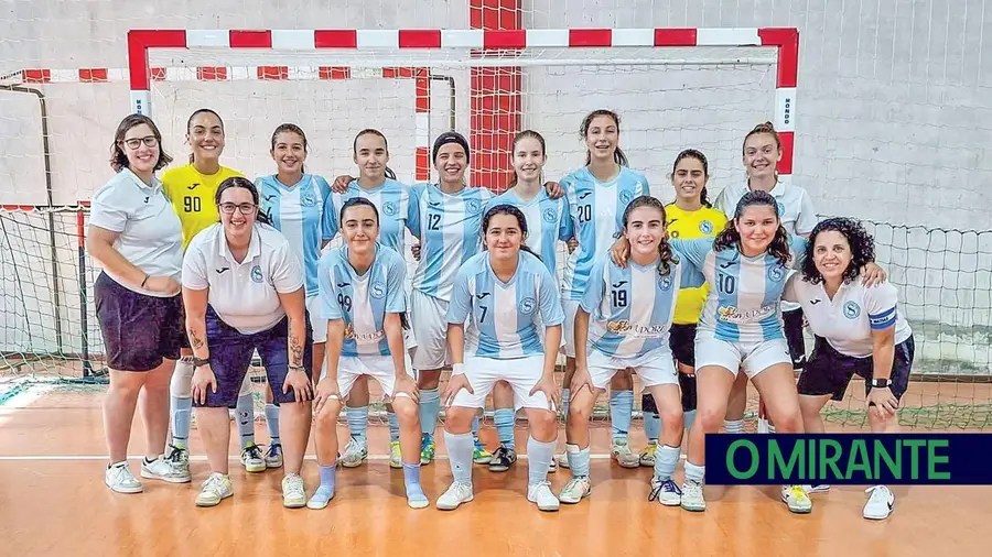 Sub-19 do Vitória de Santarém no pódio nacional do futsal feminino Sub-19 do Vitória de Santarém no pódio nacional do futsal feminino