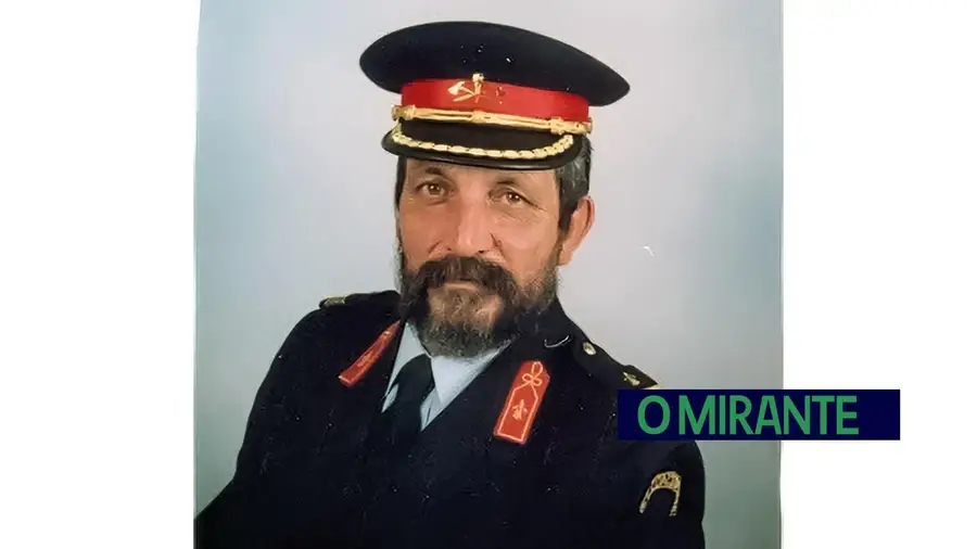 Morreu Manuel Rufino, que dedicou meio século de vida aos Bombeiros da Chamusca Morreu Manuel Rufino, que dedicou meio século de vida aos Bombeiros da Chamusca