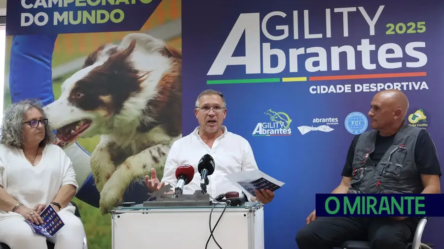 Abrantes recebe Campeonato do Mundo de Agility com dois mil cães e cinco mil acompanhantes Abrantes recebe Campeonato do Mundo de Agility com dois mil cães e cinco mil acompanhantes