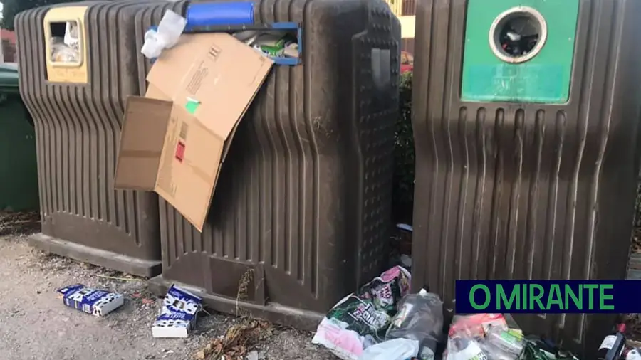 Lixo depositado em locais impróprios é problema crónico em freguesias de Torres Novas Lixo depositado em locais impróprios é problema crónico em freguesias de Torres Novas