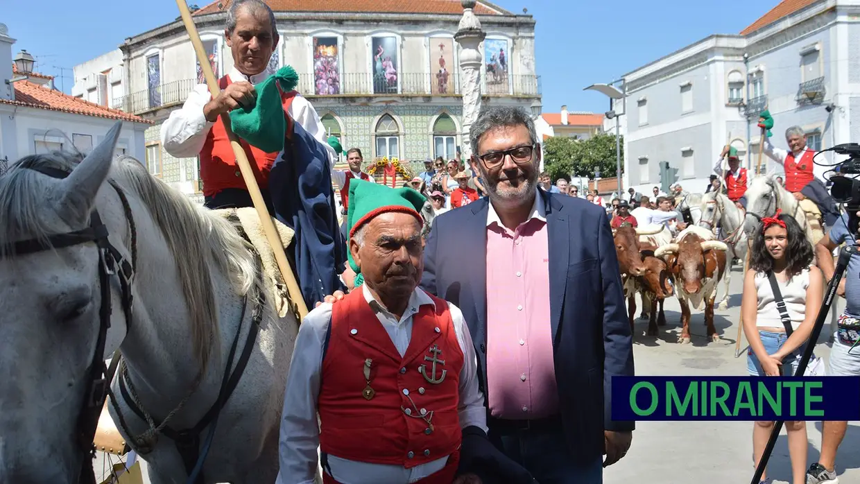 Campinos e cavaleiros engalanaram Vila Franca de Xira
