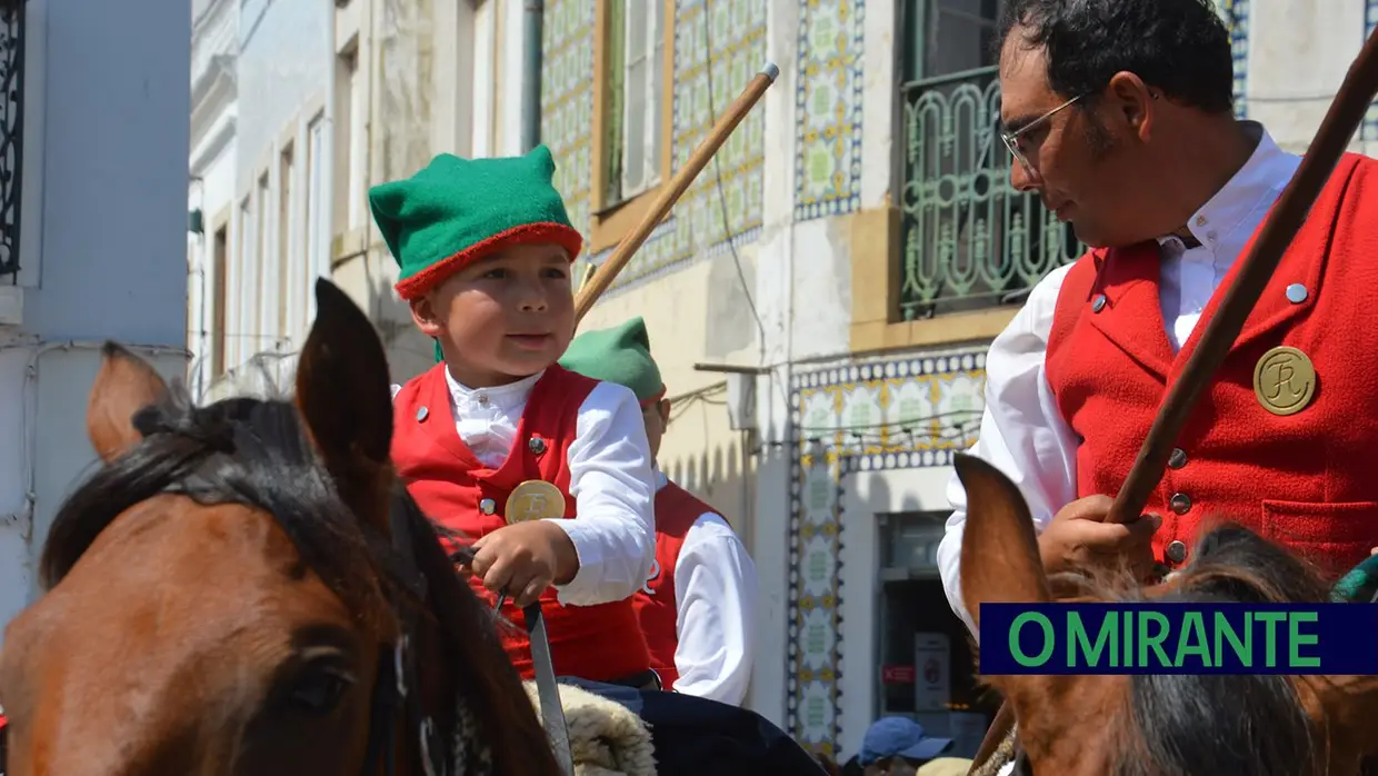 Campinos e cavaleiros engalanaram Vila Franca de Xira