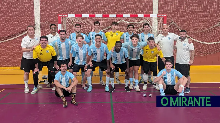 Futsal do Vitória de Santarém com época para a história Futsal do Vitória de Santarém com época para a história