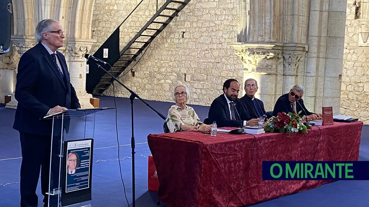 Veríssimo Serrão vai ser homenageado com a Chave de Ouro da Cidade de Santarém