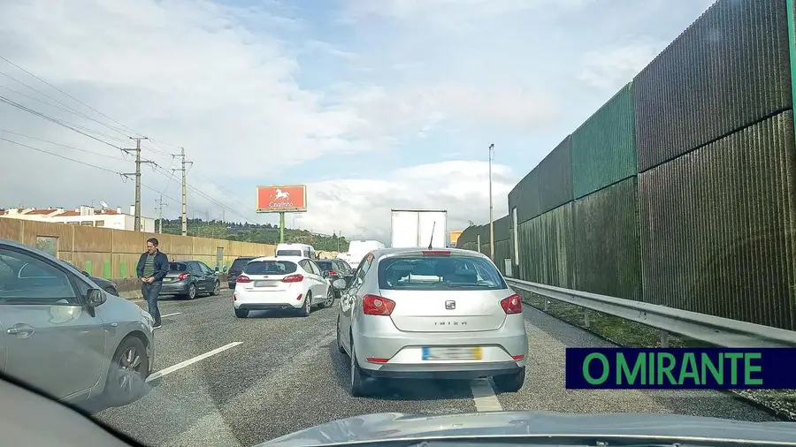 A Brisa e os engarrafamentos na A1 A Brisa e os engarrafamentos na A1